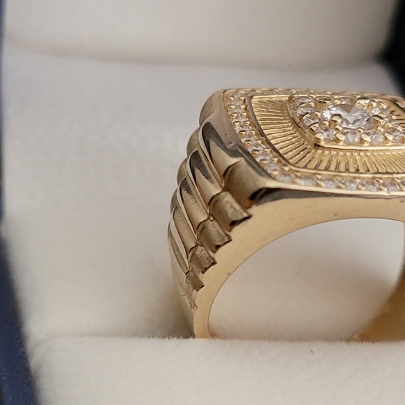 PRECIOUS RING - SOLID 14K GOLD - Picture 4 of 8